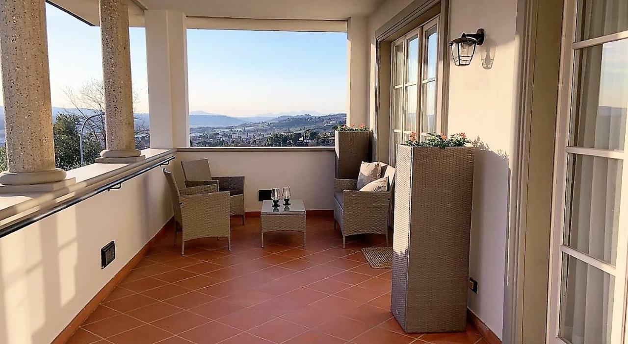 Appartement La Casa Di Chloe à Poggibonsi Extérieur photo